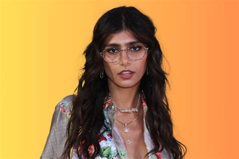 mia khalifa politics|Mia Khalifa face à une pluie de critiques pour avoir soutenu le。